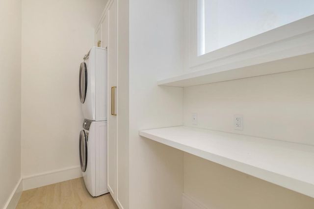 261 Royal Poinciana Way, Palm Beach, FL 33480