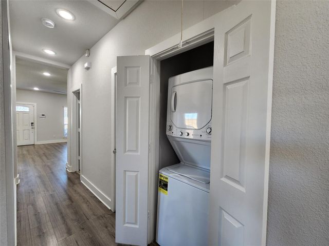 9710 Tuffly Street B, Houston, TX 77029