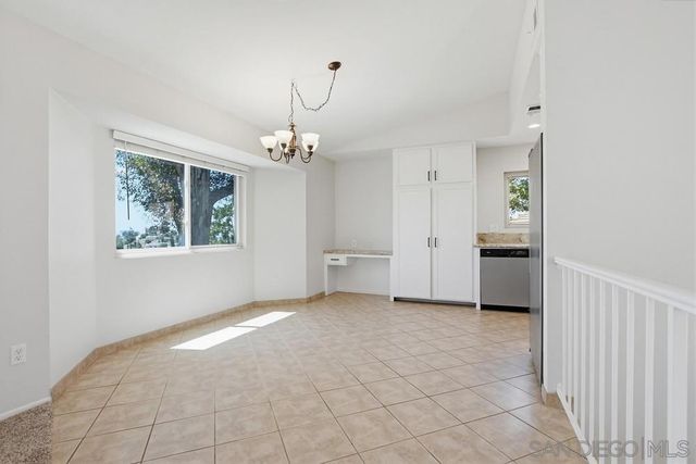 2077 Audubon, Escondido, CA 92027