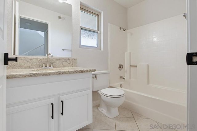 2077 Audubon, Escondido, CA 92027