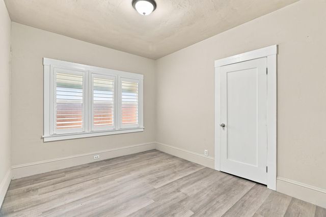 1061 w willow, Stockton, CA 95203