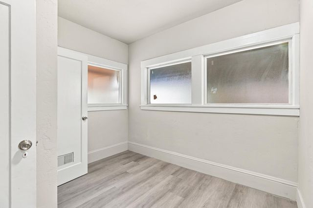 1061 w willow, Stockton, CA 95203