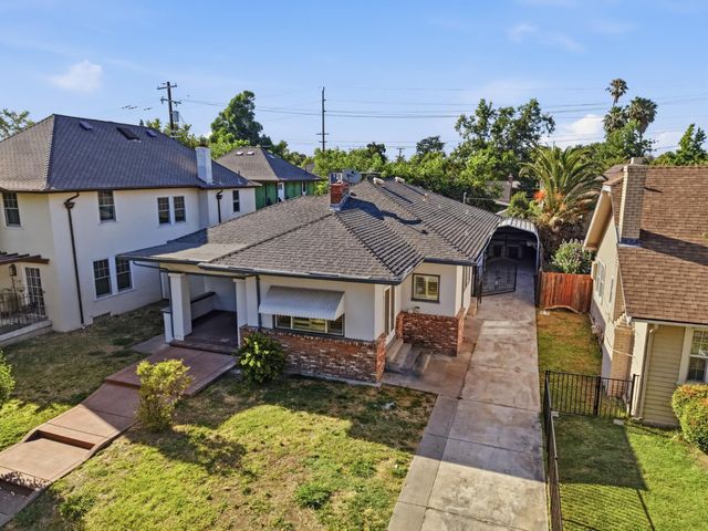 1061 w willow, Stockton, CA 95203