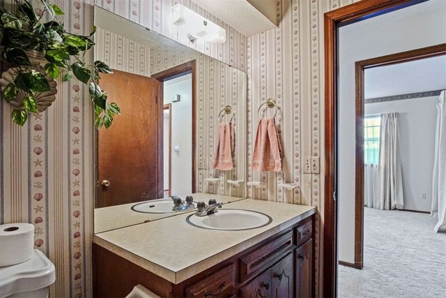 3913 SE 14th Place, Oklahoma City, OK 73115