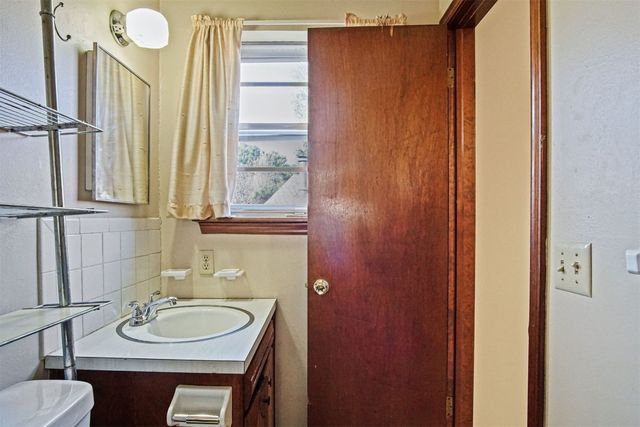 3913 SE 14th Place, Oklahoma City, OK 73115