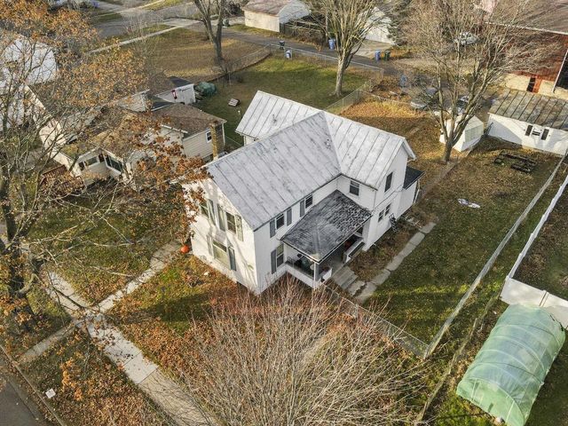 320-322 3rd Avenue, Baraboo, WI 53913