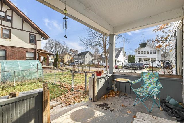 320-322 3rd Avenue, Baraboo, WI 53913