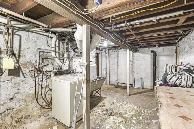 320-322 3rd Avenue, Baraboo, WI 53913