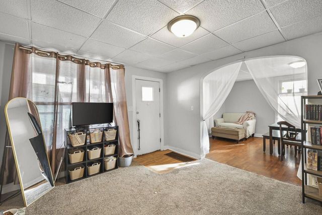 320-322 3rd Avenue, Baraboo, WI 53913