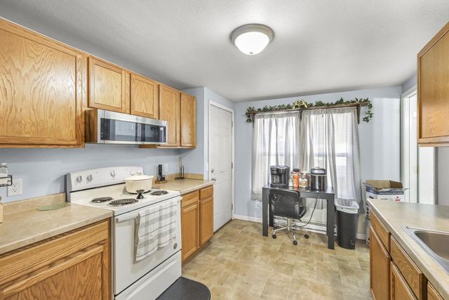 320-322 3rd Avenue, Baraboo, WI 53913