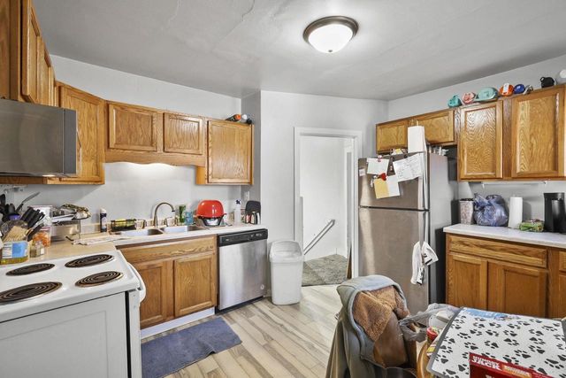 320-322 3rd Avenue, Baraboo, WI 53913