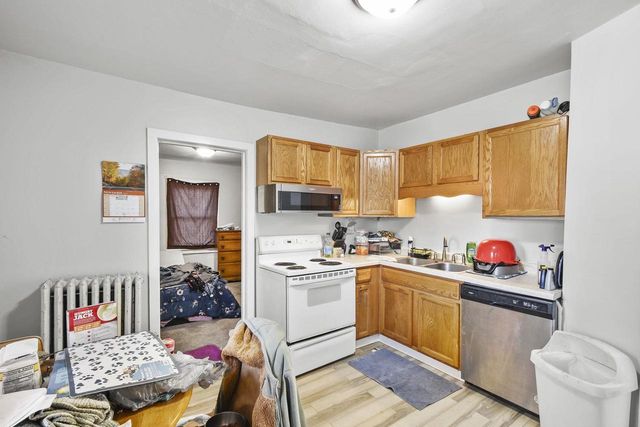 320-322 3rd Avenue, Baraboo, WI 53913