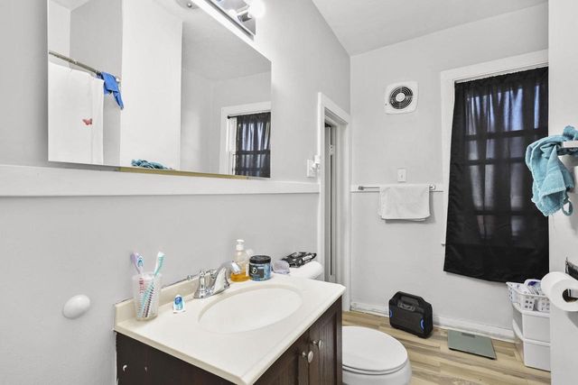 320-322 3rd Avenue, Baraboo, WI 53913