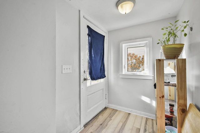 320-322 3rd Avenue, Baraboo, WI 53913