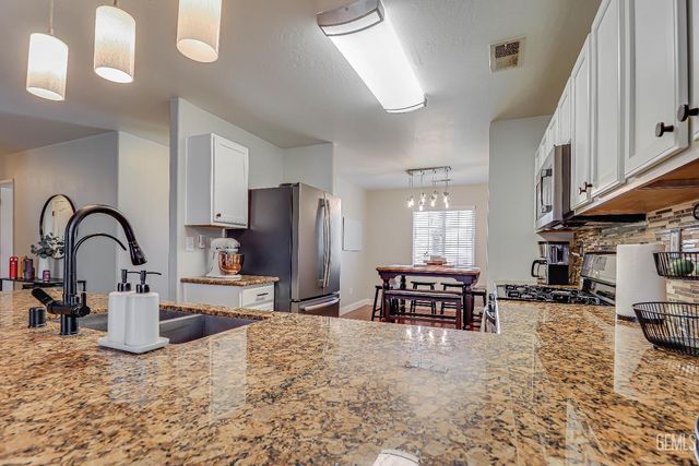 12321 High Country Drive, Bakersfield, CA 93312