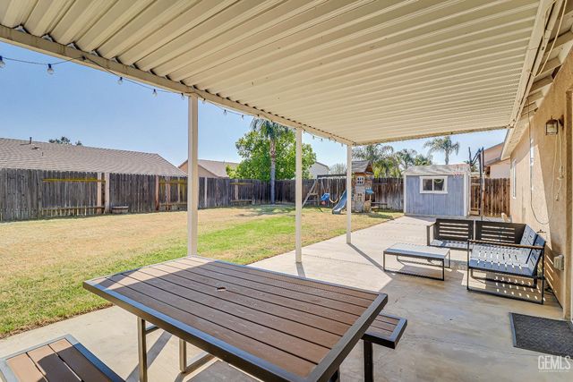 12321 High Country Drive, Bakersfield, CA 93312