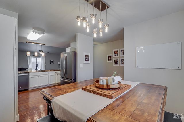 12321 High Country Drive, Bakersfield, CA 93312