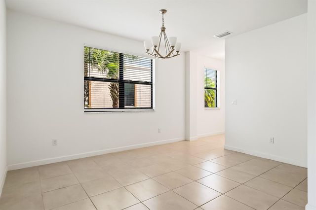 5323 SANTA MARIA Avenue, Boynton Beach, FL 33436