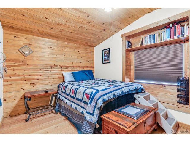 325 5th St, Penrose, CO 81240