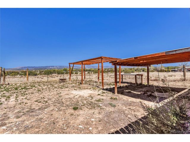 325 5th St, Penrose, CO 81240