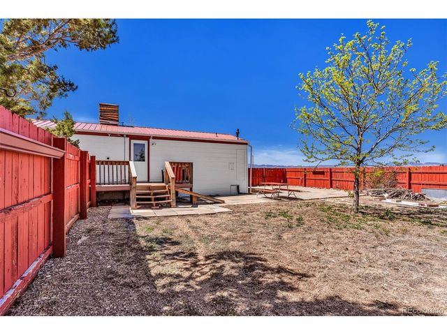 325 5th St, Penrose, CO 81240