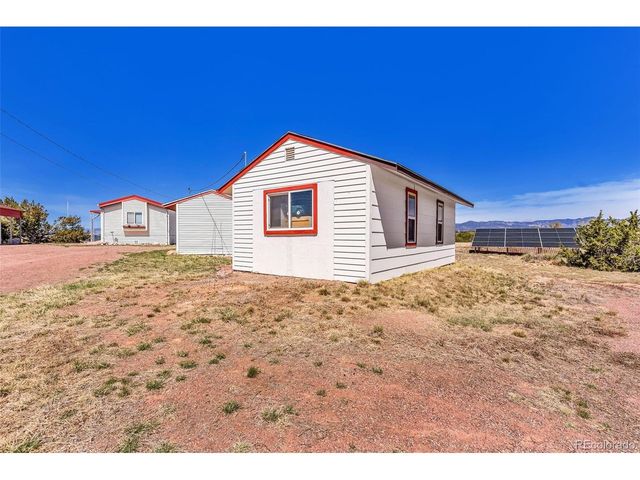 325 5th St, Penrose, CO 81240