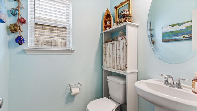 1668 Maggie Trail Drive, Alvin, TX 77511
