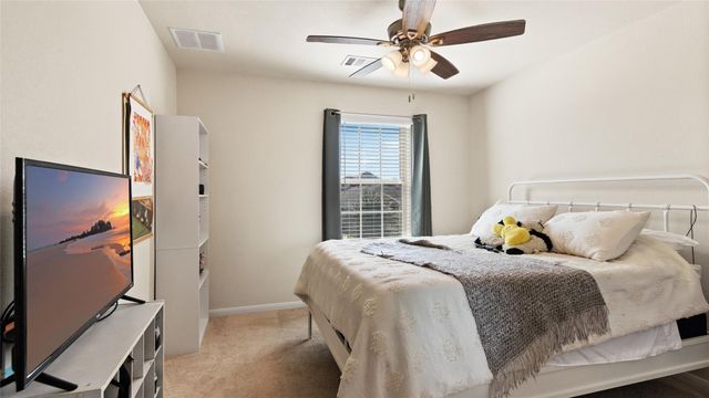 1668 Maggie Trail Drive, Alvin, TX 77511