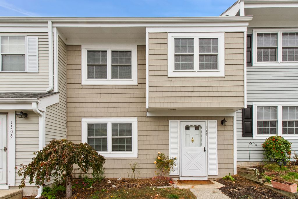 93 Park Avenue 1307, Danbury, CT 06810