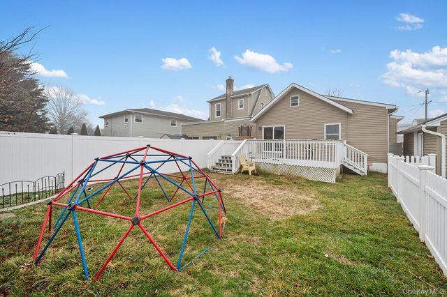 3665 Ionia Street, Seaford, NY 11783