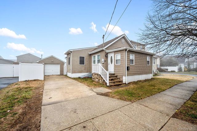 3665 Ionia Street, Seaford, NY 11783