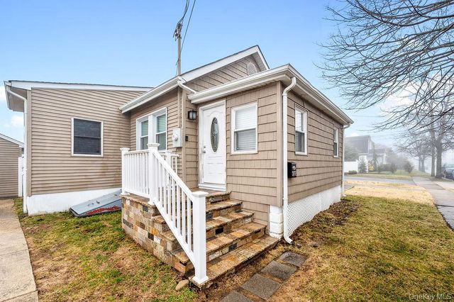 3665 Ionia Street, Seaford, NY 11783