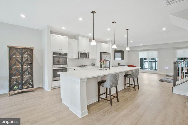 164 LAWNDALE DR, Bowie, MD 20716