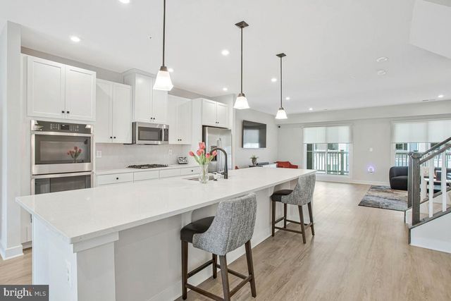164 LAWNDALE DR, Bowie, MD 20716