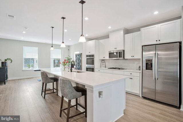 164 LAWNDALE DR, Bowie, MD 20716