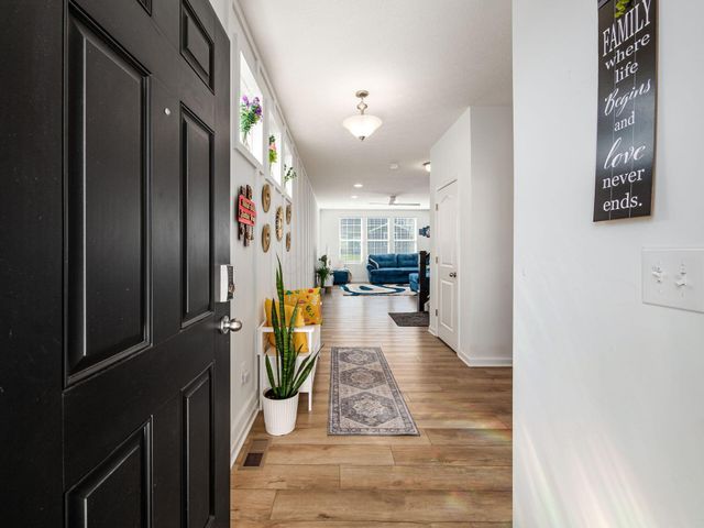 8513 Chickasaw Way, Plain City, OH 43064