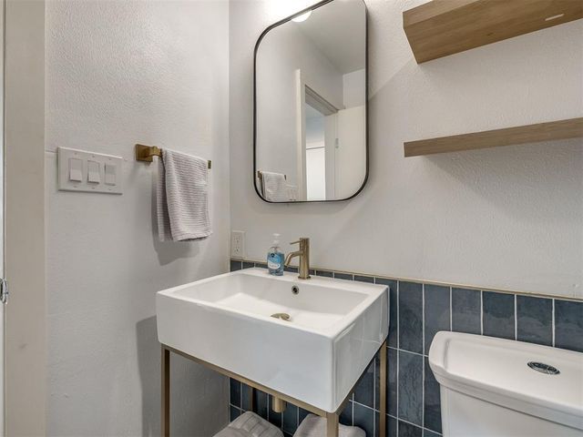 1111 W Comanche Street, Norman, OK 73069