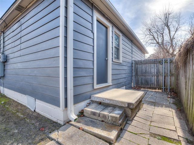 1111 W Comanche Street, Norman, OK 73069