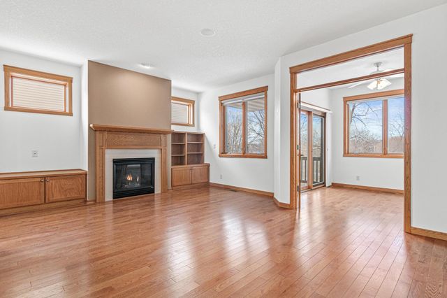 4185 Centerville Road, Vadnais Heights, MN 55127