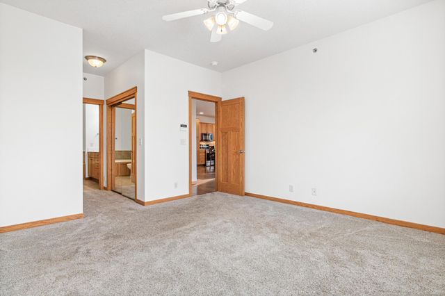 4185 Centerville Road, Vadnais Heights, MN 55127