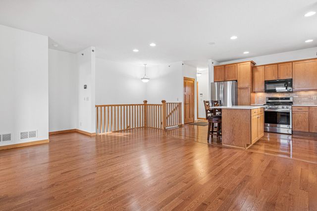 4185 Centerville Road, Vadnais Heights, MN 55127