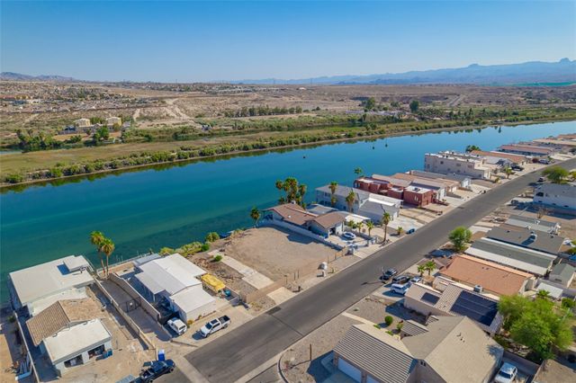 715 Riverfront Drive, Bullhead City, AZ 86442