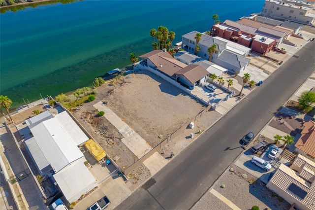 715 Riverfront Drive, Bullhead City, AZ 86442