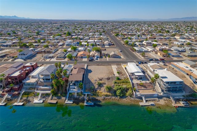 715 Riverfront Drive, Bullhead City, AZ 86442