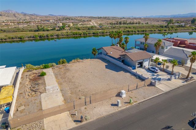 715 Riverfront Drive, Bullhead City, AZ 86442