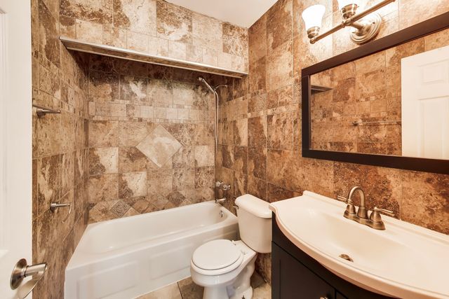 1313 cove Drive 211A, Prospect Heights, IL 60070