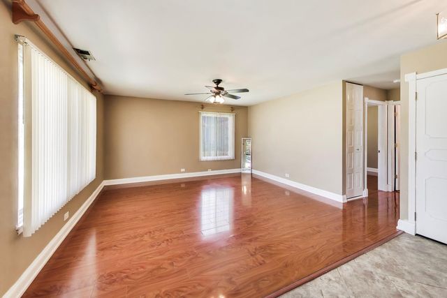1313 cove Drive 211A, Prospect Heights, IL 60070