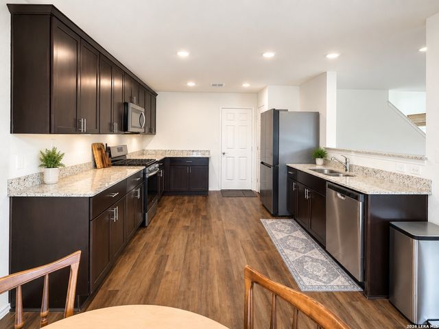 7324 YUCCA PL, San Antonio, TX 78253