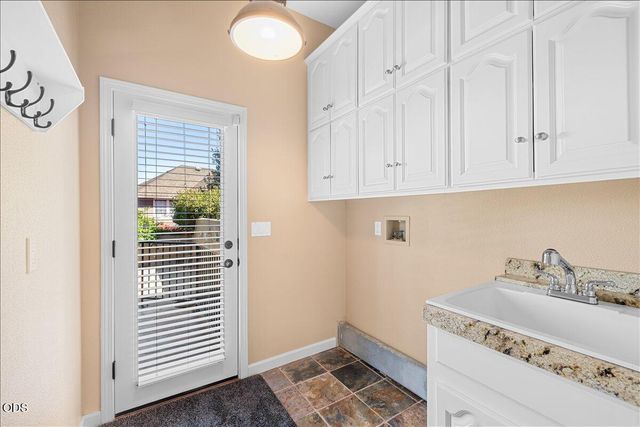3270 Larue Drive, Medford, OR 97504