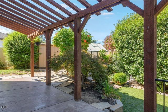 3270 Larue Drive, Medford, OR 97504